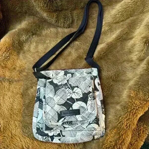 VERA BRADLEY RFID Mini Hipster Crossbody Shoulder Bag - Bedford Blooms